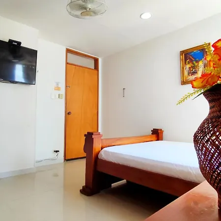 Happy Tours Apataments El Laguito Apartamento *